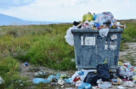 Ordinare l’imballaggio dopo aver disfatto correttamente